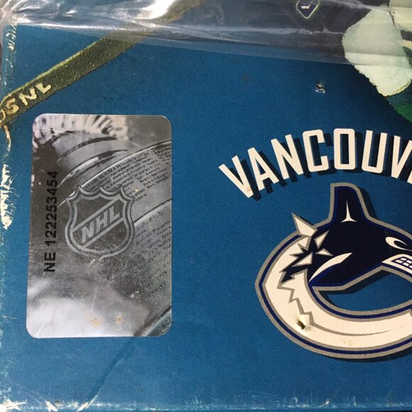 NHL Memory  Card Game, NHL a Classic Family Game, Card Game for Friends + Family - Picture 10 of 10